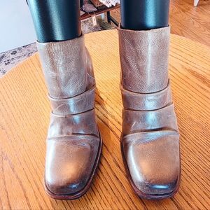 Kork-Ease Kissel Leather Ankle Boots Stacked Heel Comfort Casual Boho Size 7.5